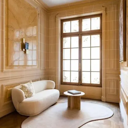 Appt Exceptionnel - 4br 8p- Arc De Triomphe Daire